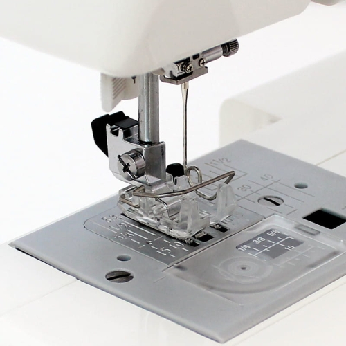 janome-749522005-stopka-uniwersalana-z-oslona-palca-2.jpg