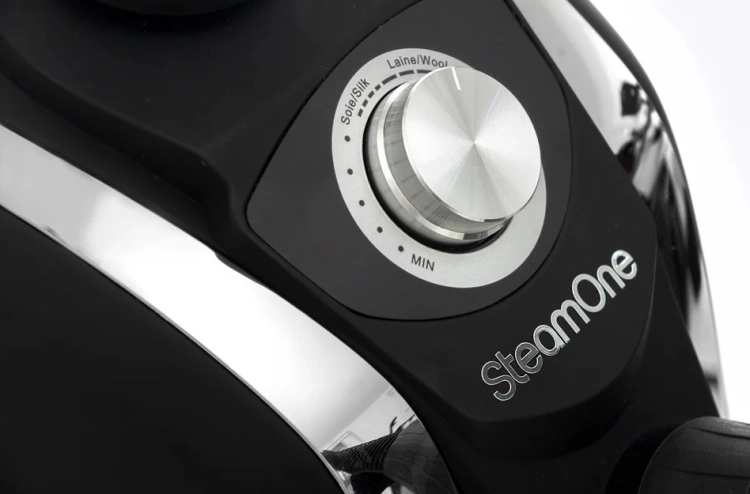 SteamOne-PRO-3500--korpus-prasowacza-parowego2.jpg