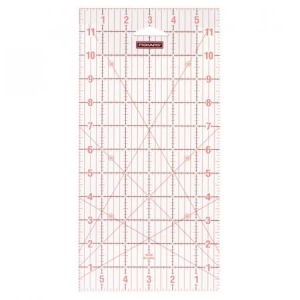 LINIAŁ DO PATCHWORKU I QUILTINGU FISKARS 15 X 30 CM