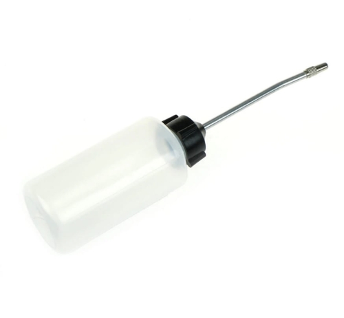 plastikowa-oliwiarka-z-metalowym-aplikatorem.jpg