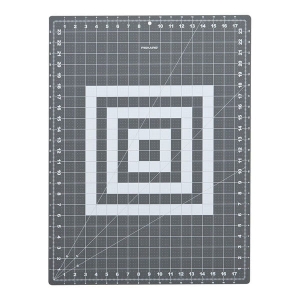 Mata podkładowa FISKARS 60x45 cm gr. 2mm